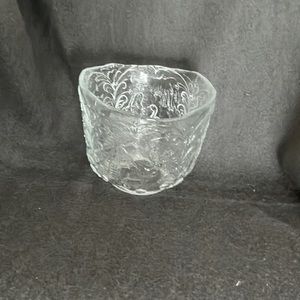 Beautiful glass dish!